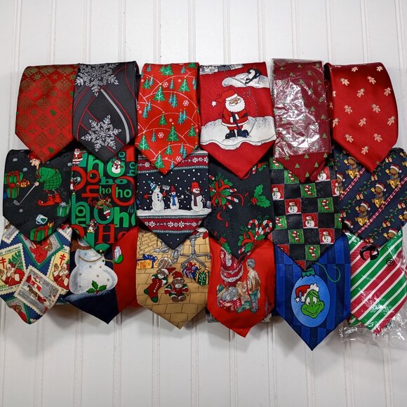 Vintage Christmas Neckties LOT OF 18 Hallmark Santa Claus Grinch Holiday Ties - Picture 14 of 16